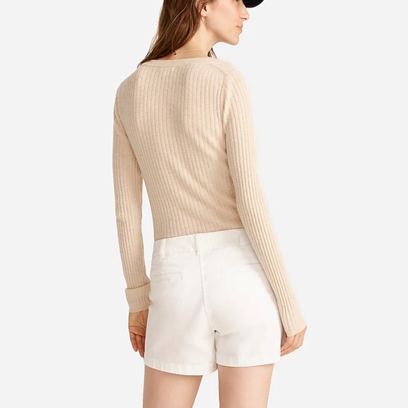 HP! 🎉💕 J.Crew 4” Stretch Chino Short - Picture 3 of 9